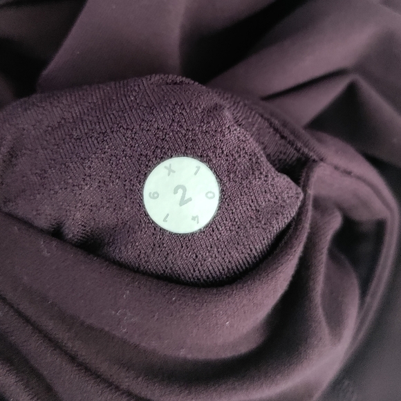 Lululemon Full Length Purple Leggings with Side Pockets -  2 - Picture 5 of 5